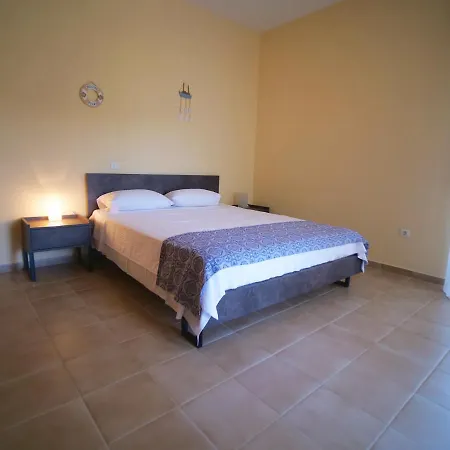 Sithonia Apartment