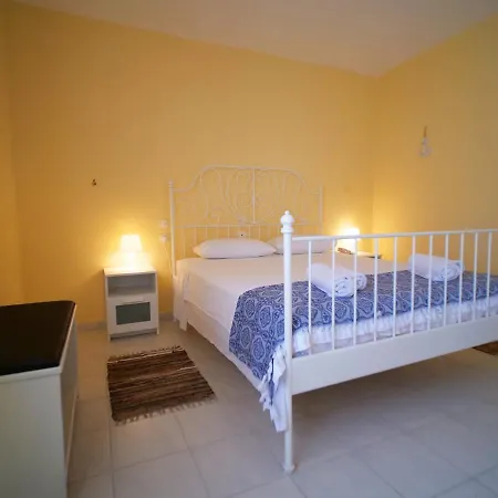 Sithonia * ميتامورفوسي